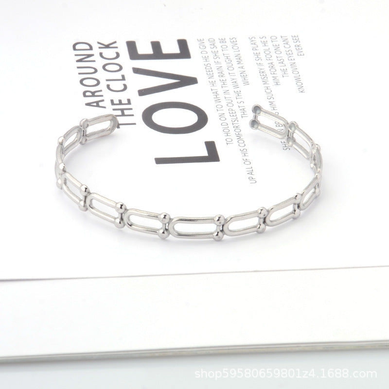 Bracelet en acier inoxydable avec ouverture