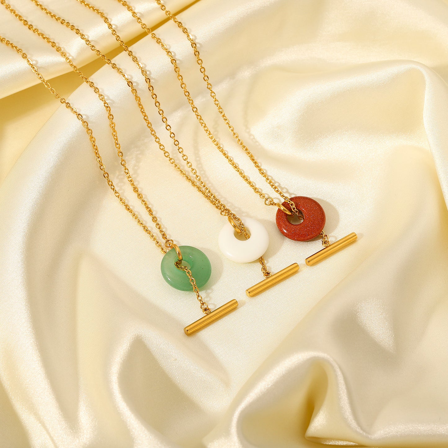 Collier tendance en acier inoxydable et or 18 carats avec pendentif en pierre naturelle et chaîne à billes pour femme