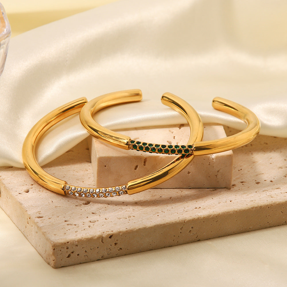Fashion Stainless Steel Bracelet With Green Diamonds