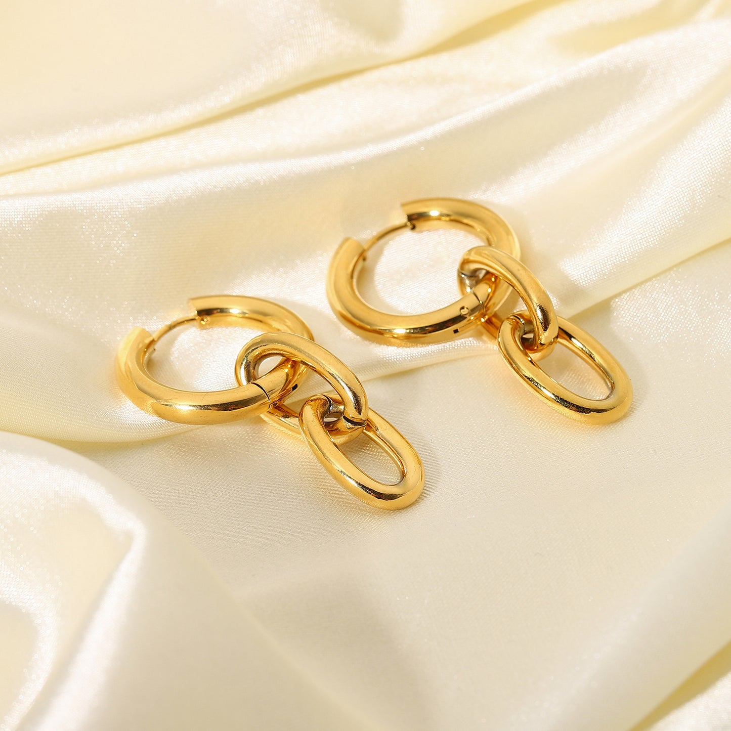 Boucles d'oreilles pendantes en acier inoxydable plaqué avec grande chaîne en or
