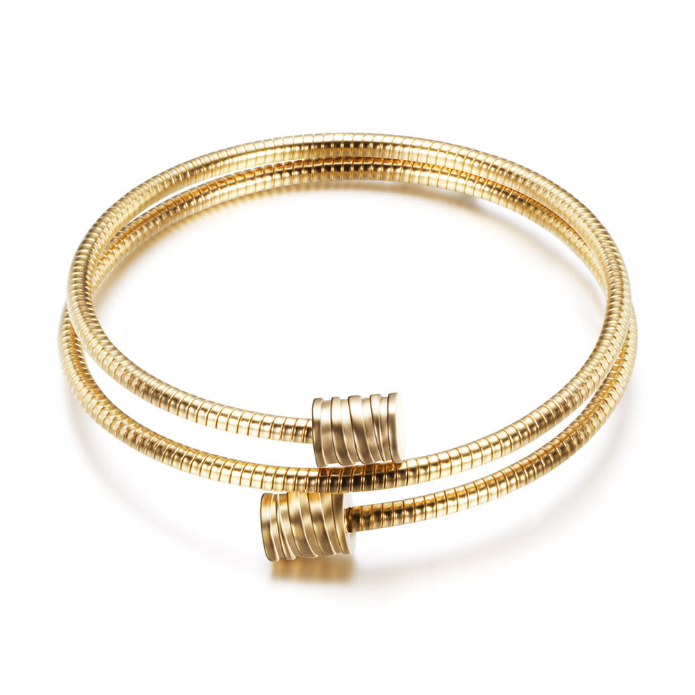 Bracelet en acier titane quatre couleurs, bracelet en fil d'acier inoxydable avec perles