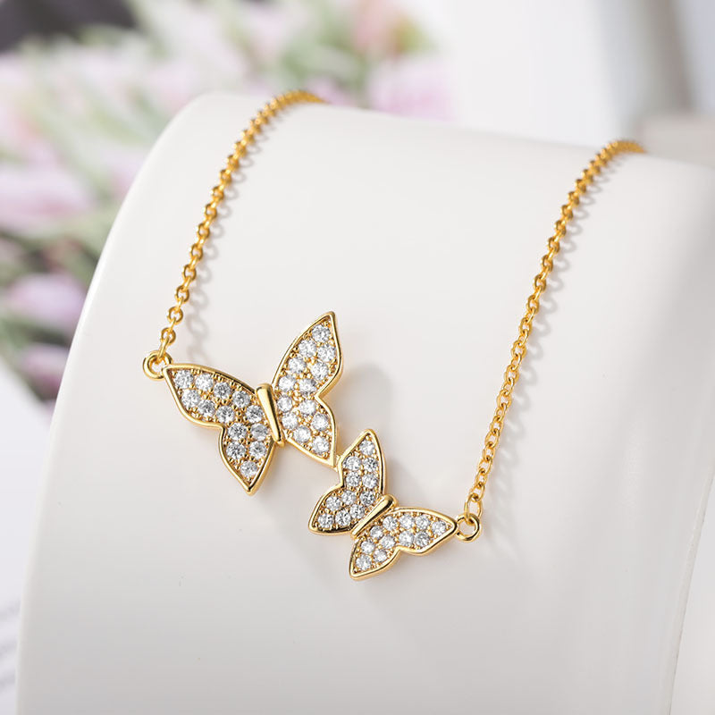 Collier tendance avec pendentif papillon en cristal et zircon pour femme, chaîne dorée en acier inoxydable, bijou tendance pour couple et fille, cadeau idéal