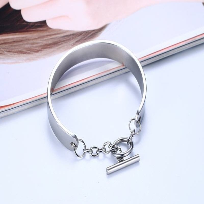 Stainless steel personality bracelet