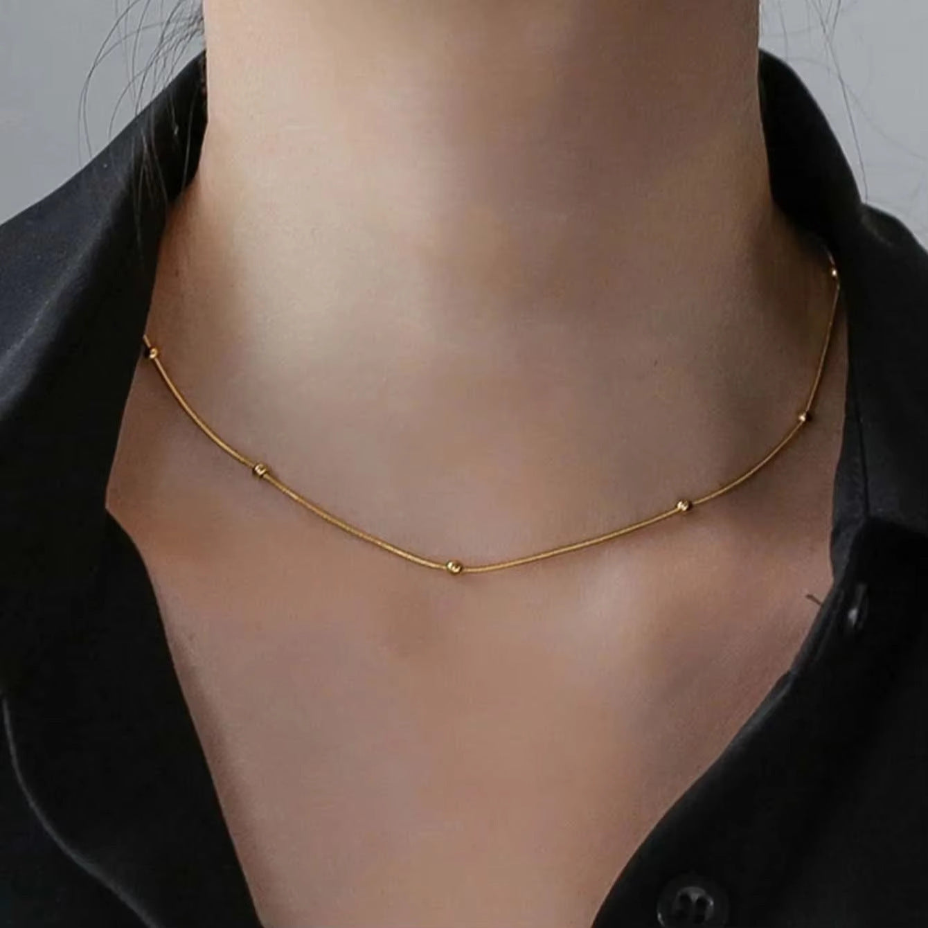 Collier pour femme en acier inoxydable plaqué or 18 carats, chaîne serpent ronde à perles minimaliste, style européen et américain