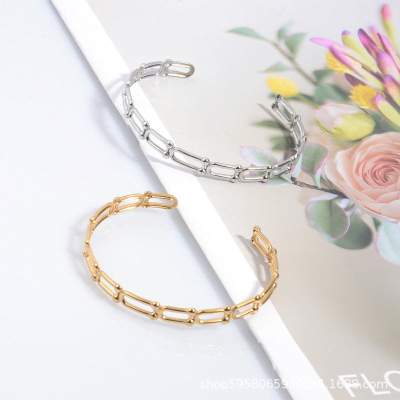 Bracelet en acier inoxydable avec ouverture