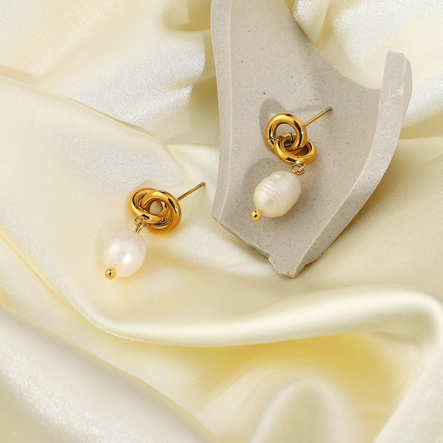 Boucles d'oreilles pendantes en acier inoxydable plaqué or pour femme