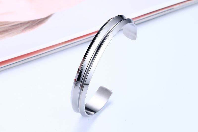 10MM Stainless Steel Fluted Bracelet
