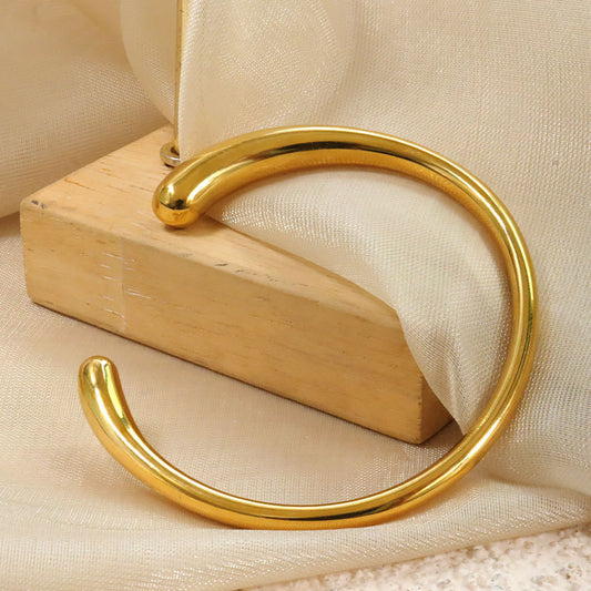 Bracelet lisse en acier inoxydable