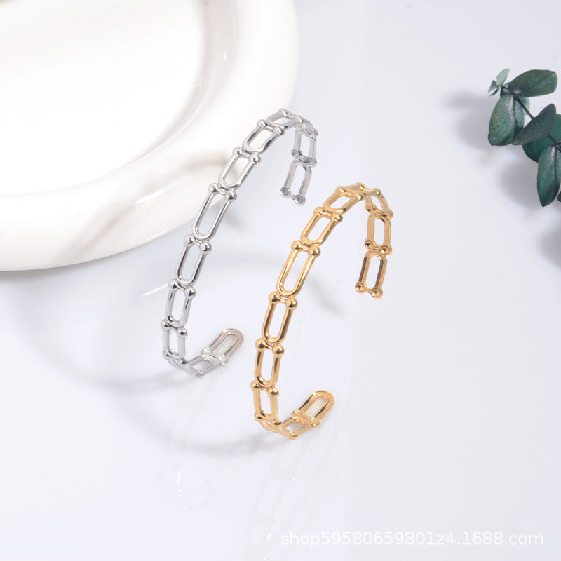 Bracelet en acier inoxydable avec ouverture